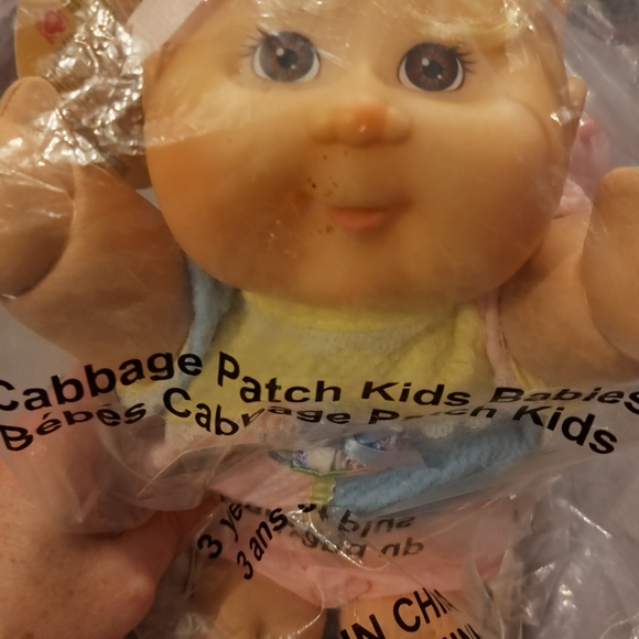 NWT! Cabbage Patch Babies (NO Box but still sealed) - Picture 13 of 13